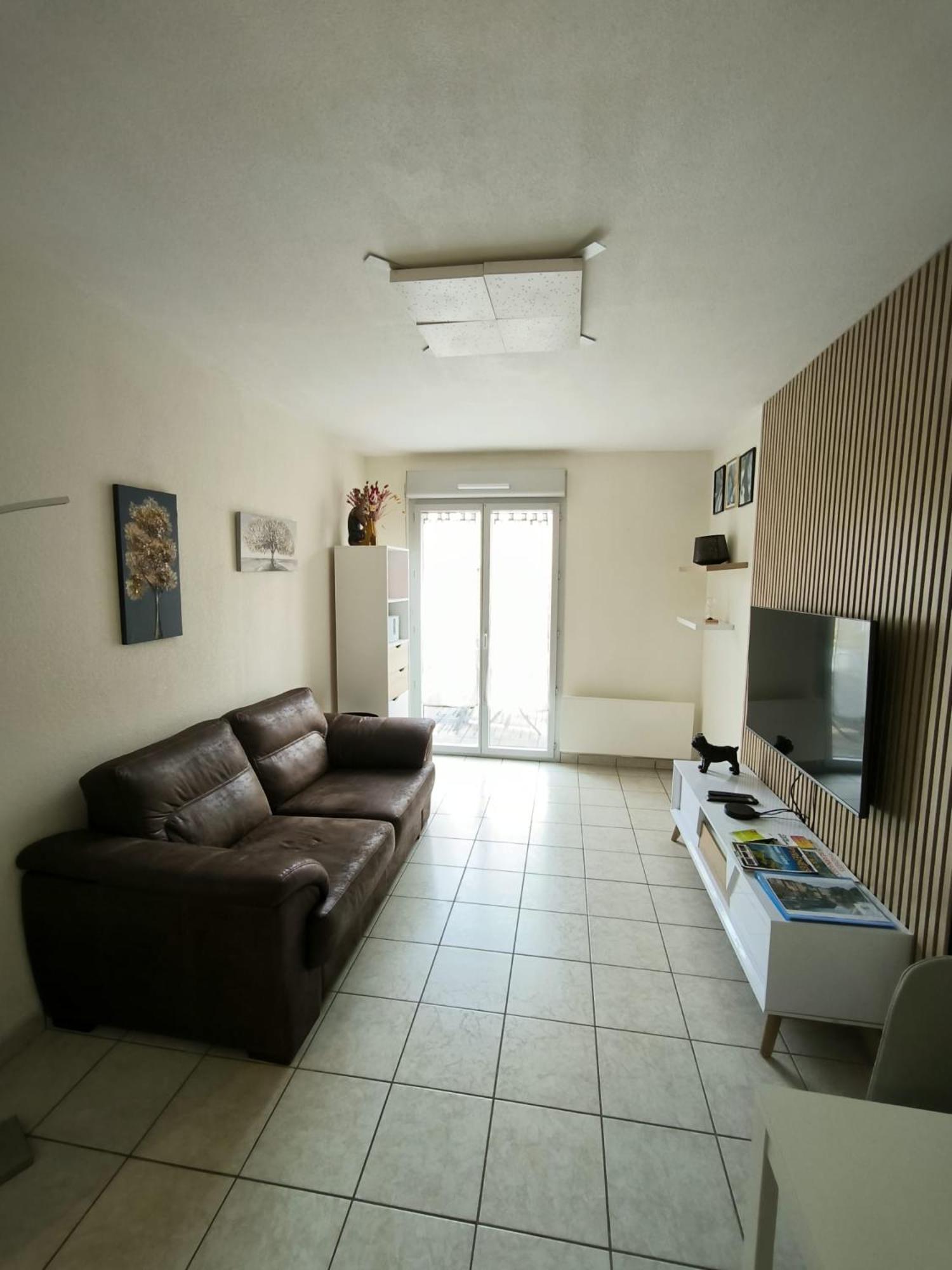 Appartement T2 En Residence Securisee Oloron-Sainte-Marie Exterior foto